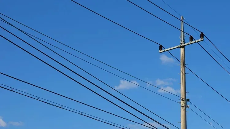 Severe Storms Across Southern Indiana and Kentucky Leave Hundreds Without Power as Watch Stays in Effect Through Monday Night
